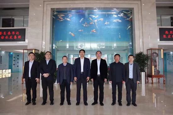 威海文登區(qū)委書記張宏璞一行到訪水發(fā)集團(tuán)考察交流