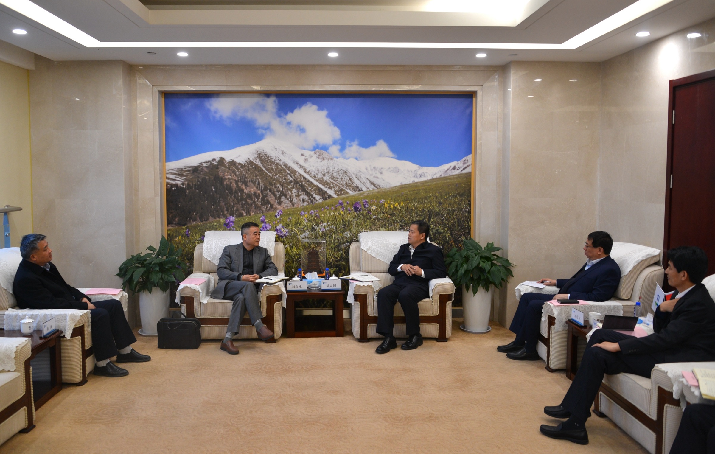 省水利廳副廳長劉魯生調(diào)研水發(fā)集團(tuán): 作為業(yè)務(wù)上的廳直屬單位 賦予聚焦主業(yè)發(fā)展的“大禮包”